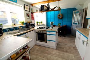 Kitchen/Diner- click for photo gallery